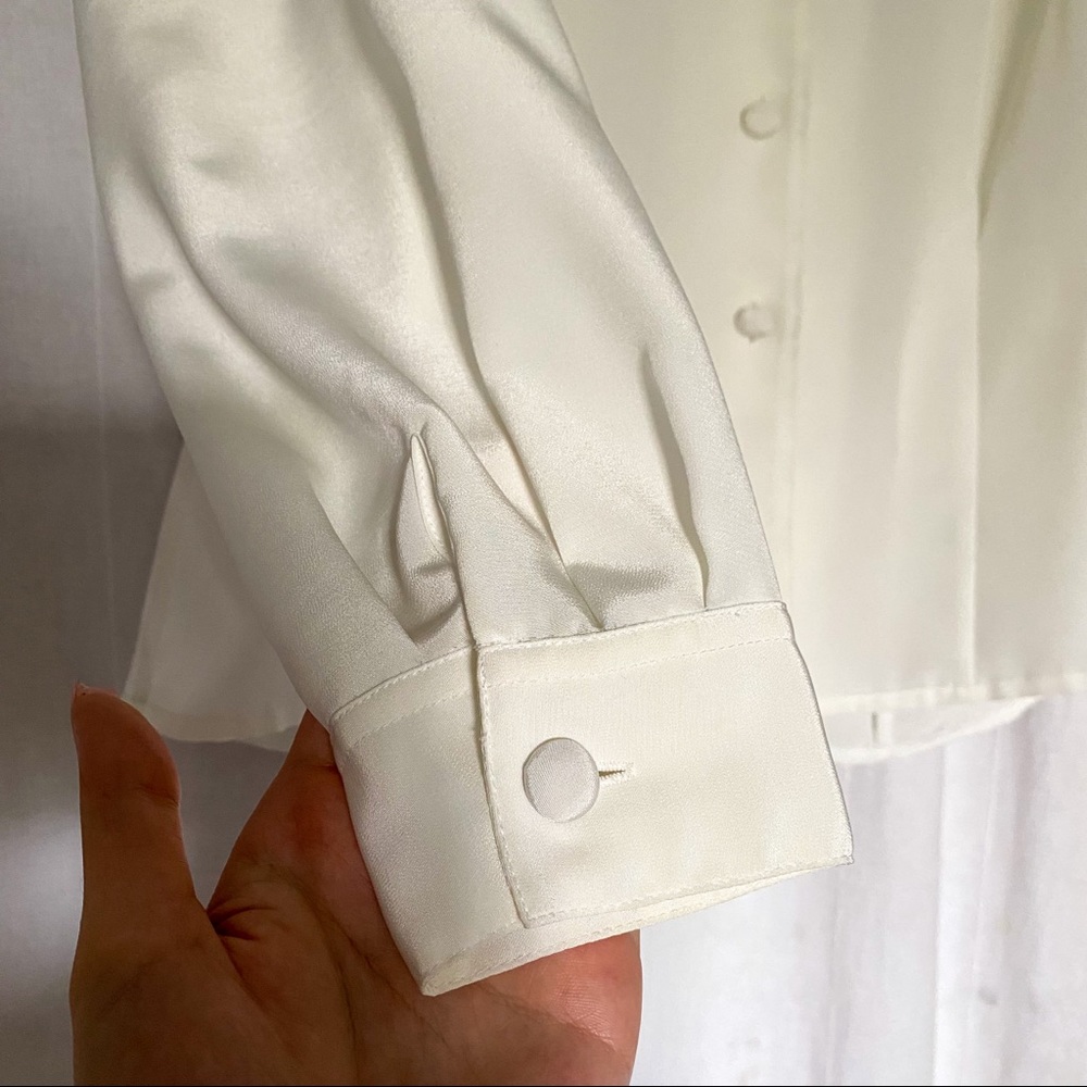 classy button down blouse - Picture 3 of 4